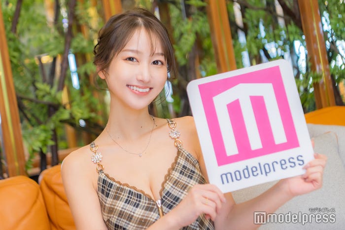 結城あき「桃李」(C)モデルプレス