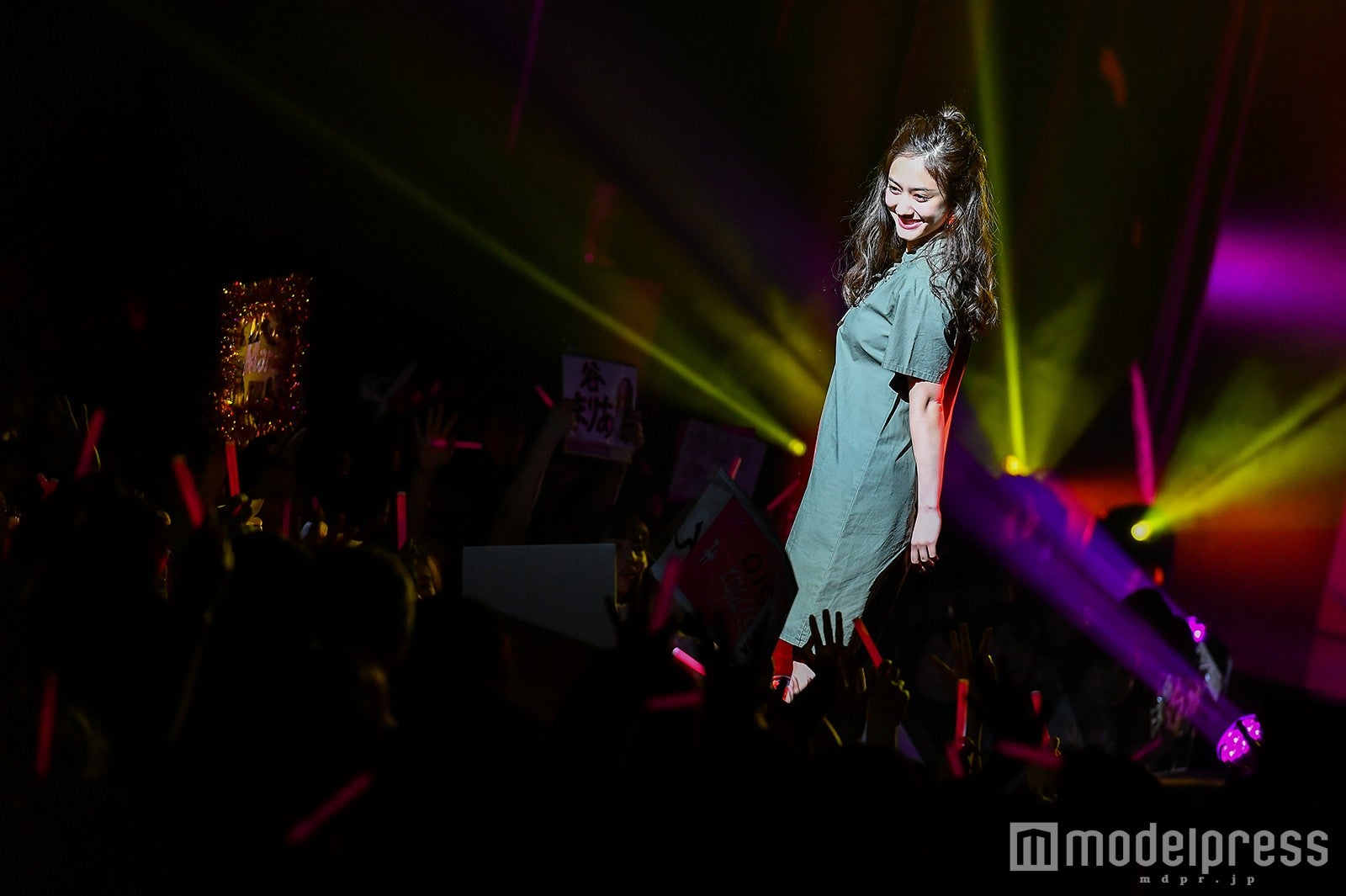 谷まりあ、初ランウェイで輝く！（C）モデルプレス