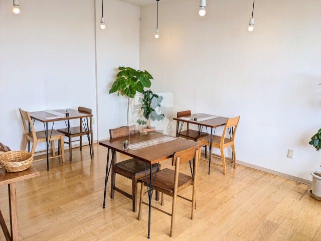 落ち着きのある店内