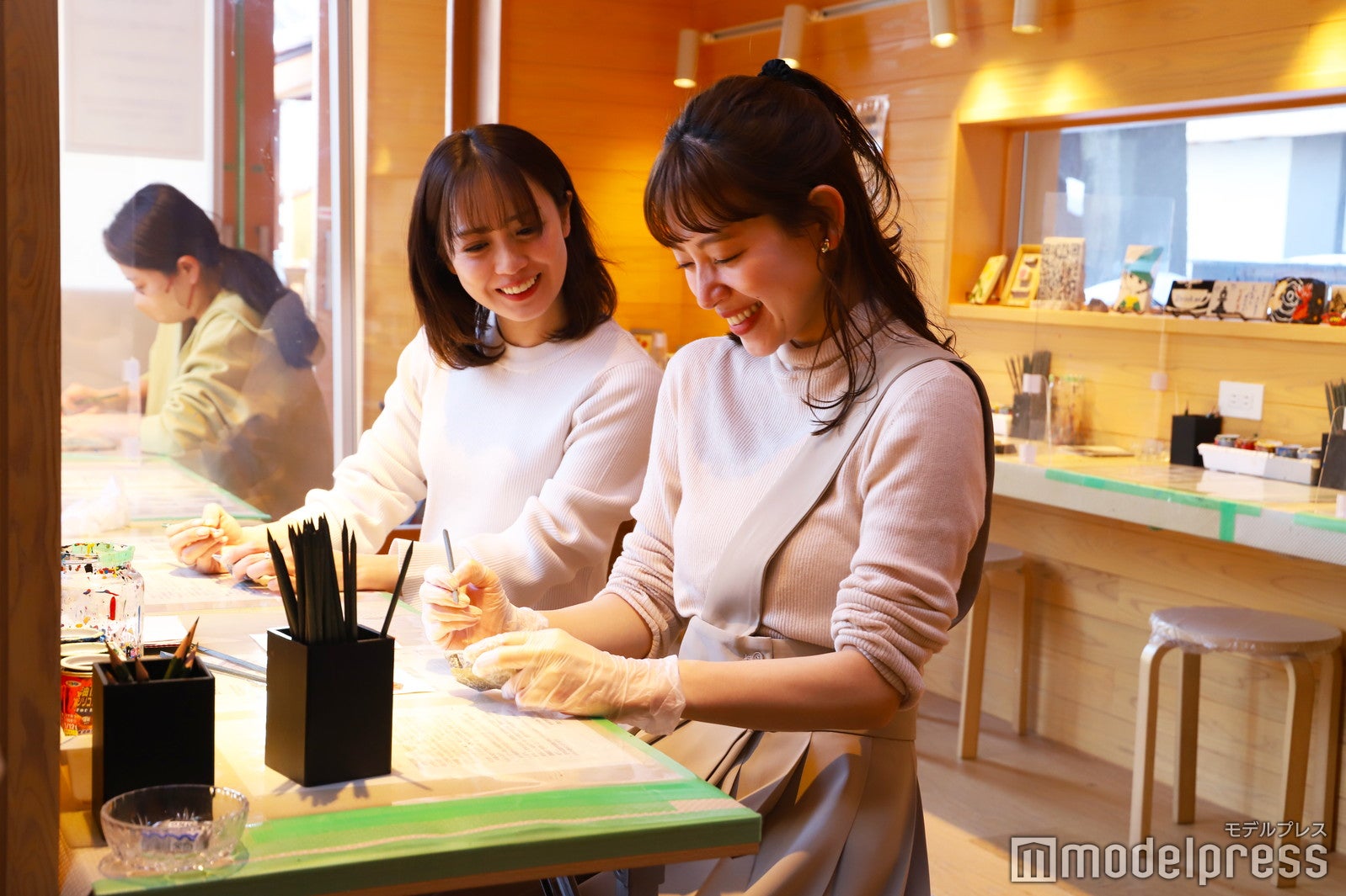 石の形もいろいろあるので、好きなものをチョイス（C）モデルプレス