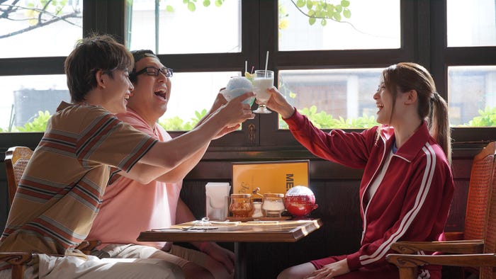 豊田裕大、ジャンボたかお、松村沙友理/「推しが武道館いってくれたら死ぬ」第4話より(C)A/T,O・A