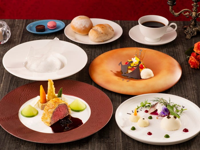 スペシャルコース¥12,000(C)Disney