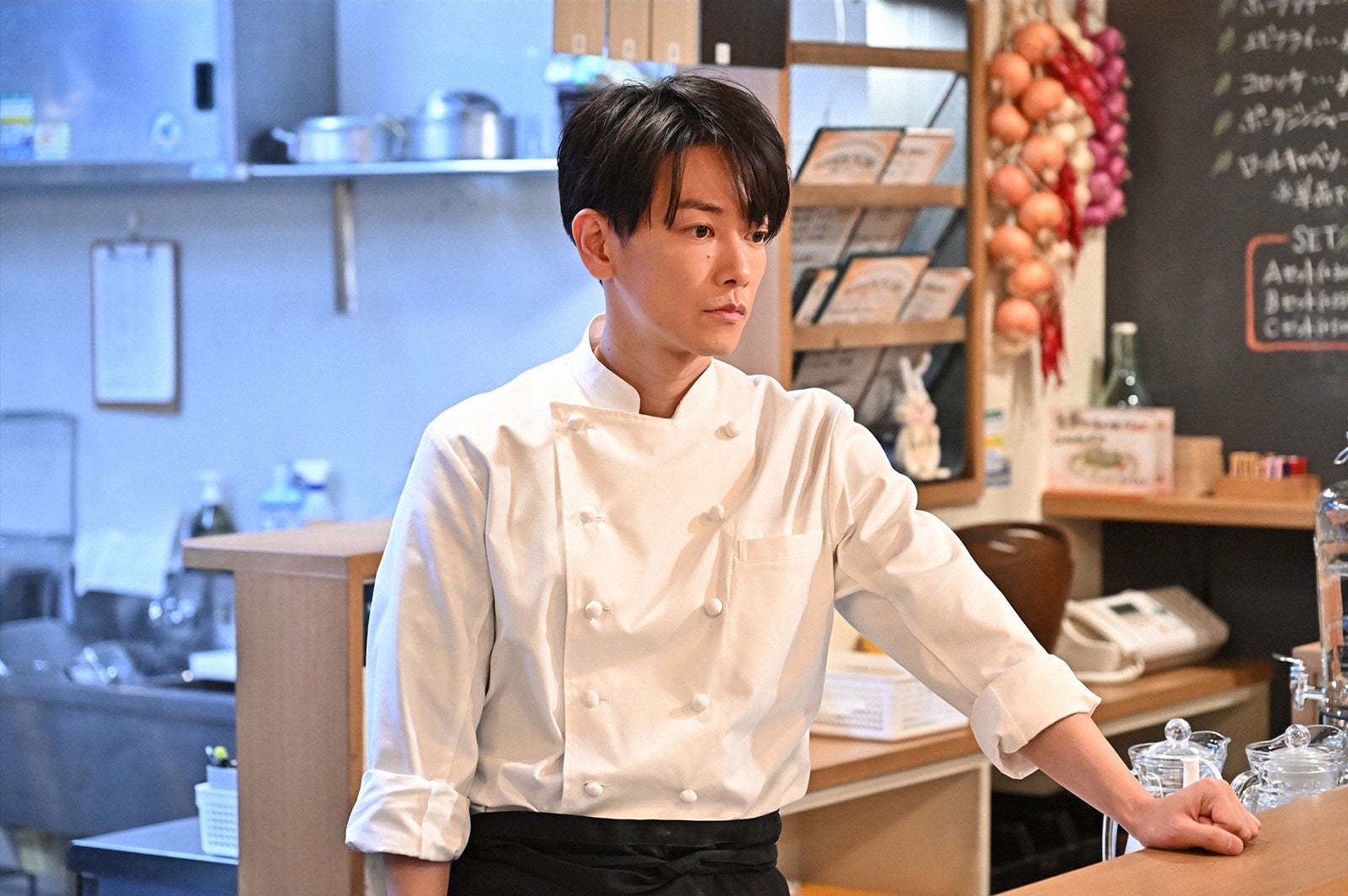 佐藤健 「100万回 言えばよかった」第1話より（C）TBS