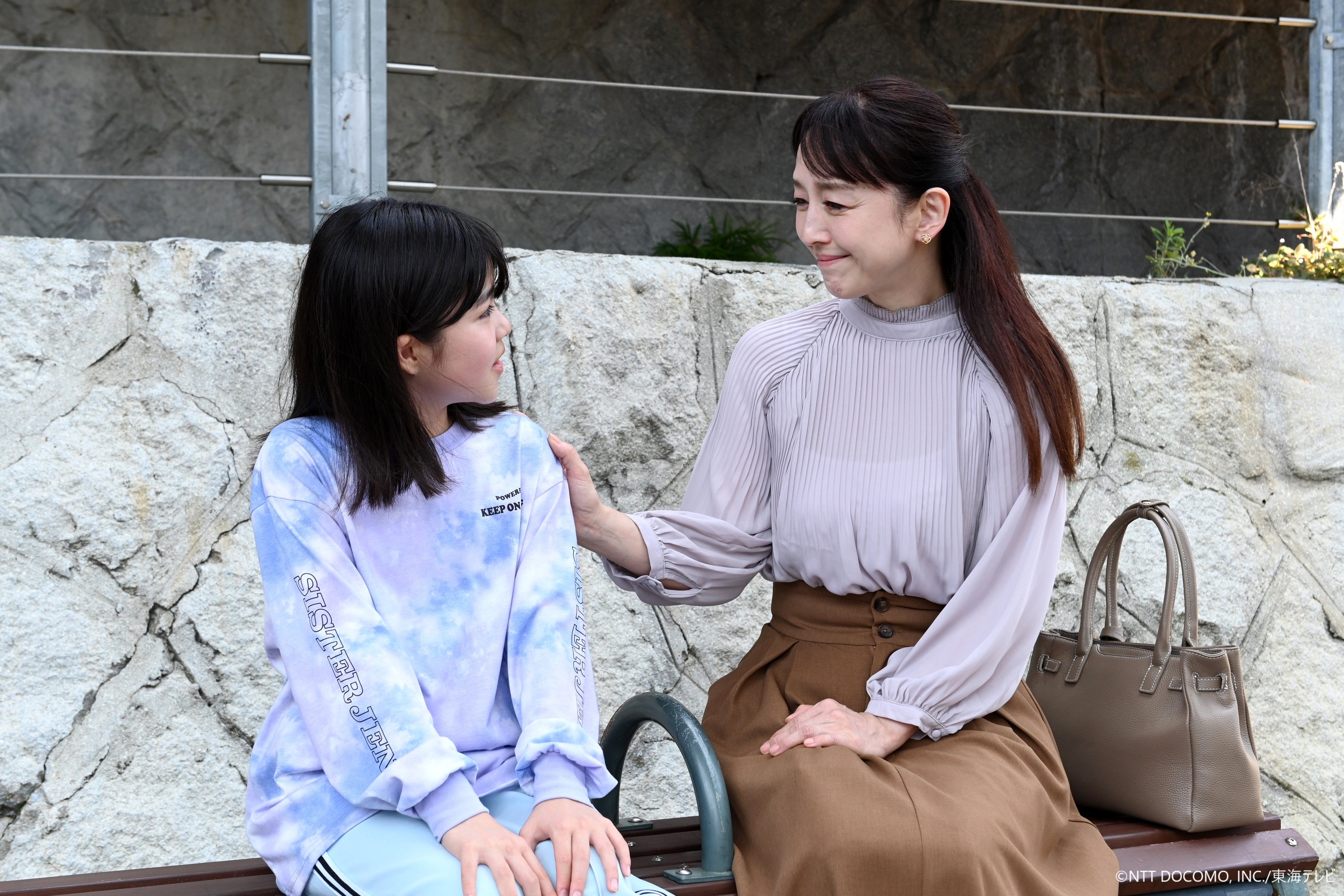 永瀬ゆずな、相田翔子「ミッドナイト屋台2～ル・モンドゥ～」最終話より（C）NTT DOCOMO，INC.／東海テレビ