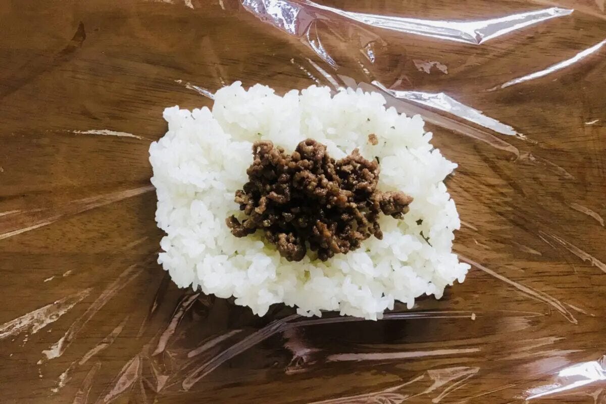 そぼろおにぎり