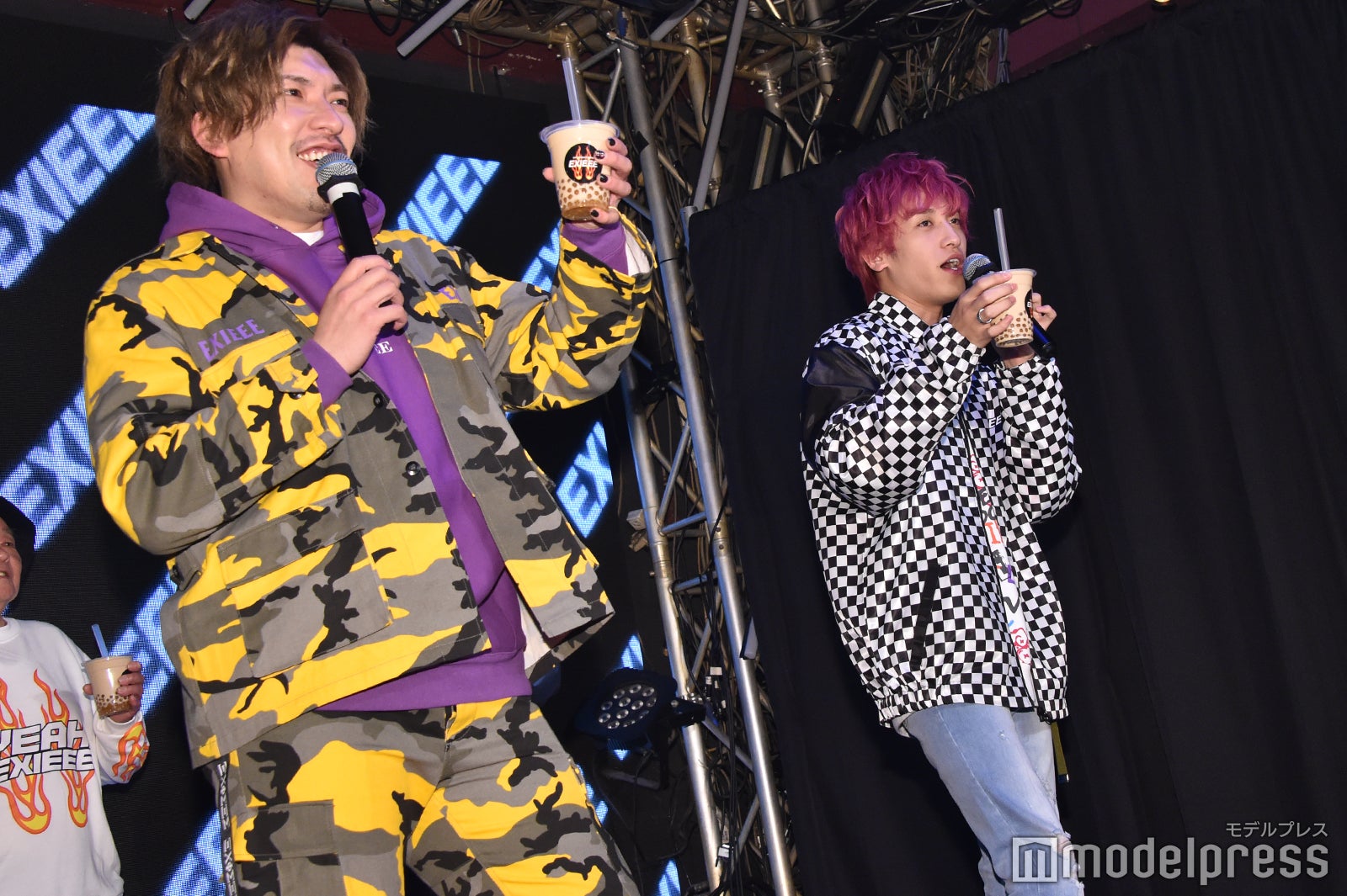 りんたろー。、兼近大樹、タピオカで乾杯 （C）モデルプレス