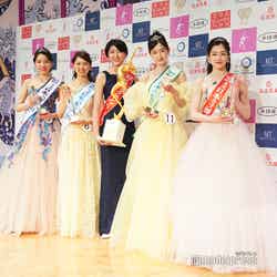 （左から）属安紀奈さん、横山莉奈さん、河野瑞夏さん、成田愛純さん、佐藤梨紗子さん （C）モデルプレス