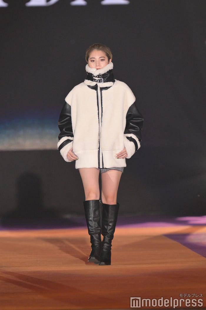 浪花ほのか(C)モデルプレス