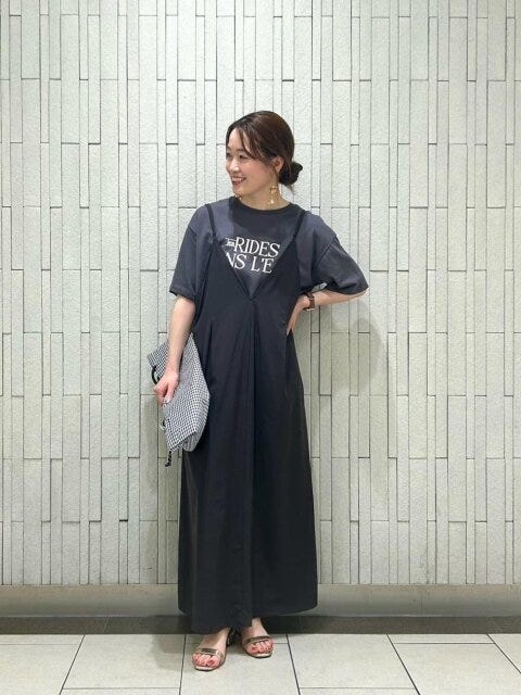 黒キャミワンピース コーデ 黒キャミワンピースコーデ3