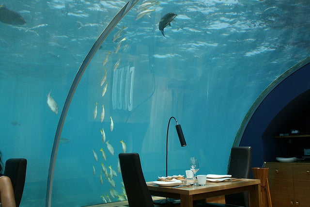 モルディブ「イター・アンダーシー・レストラン」／photo by Christian Steen