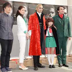 （左から）徳尾浩司氏、原田夏希、橘ケンチ、神田愛莉、池田鉄洋