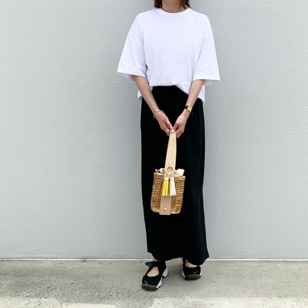 ここまで着回せる ユニクロ Jで叶う 大人tシャツコーデ モデルプレス