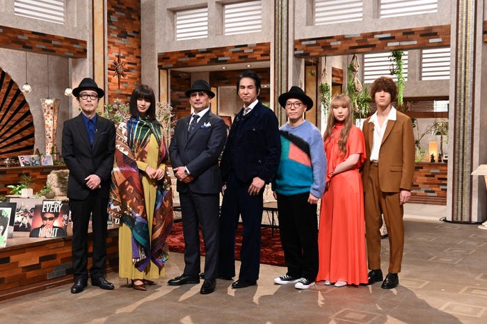 (左から)リリー・フランキー、池田エライザ、横山剣、田島貴男、永積崇、GLIM SPANKY(C)NHK