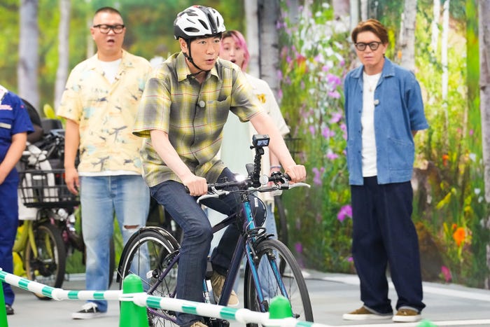 長谷川忍、エース、佐久間大介、ヒロミ(C)日本テレビ