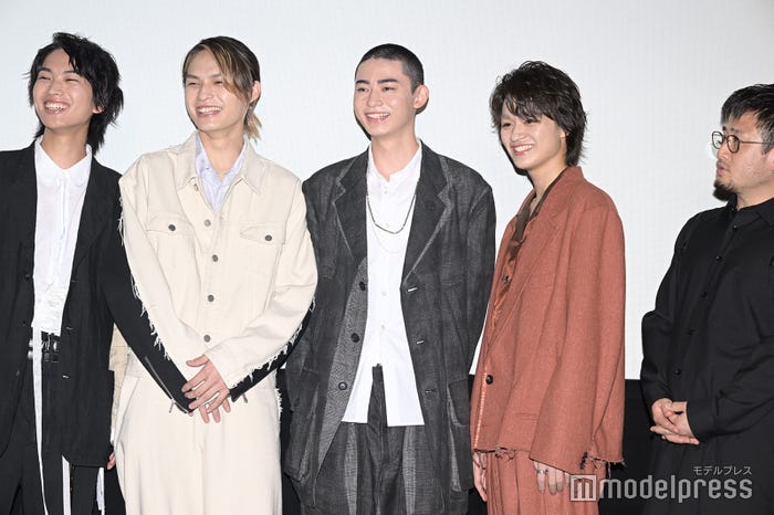 松尾潤、兵頭功海、豊田裕大、大倉空人、山嵜晋平監督 (C)モデルプレス