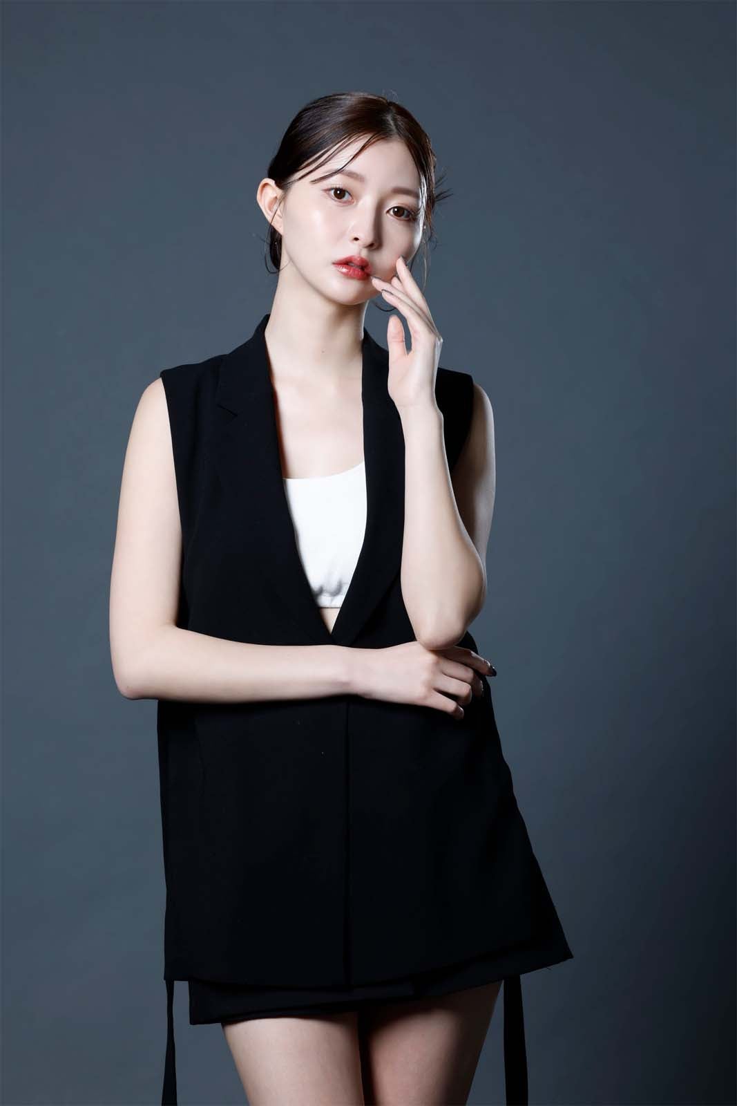 橋本萌歌「Dark Idol」（C）ABEMA