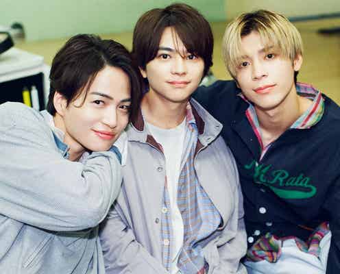 timelesz、3人体制“最初で最後”のシングルMV公開 仕草&表情で歌詞の世界観表現【because】