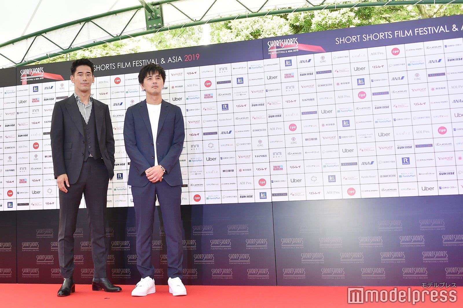 小林直己、井上博貴監督 （C）モデルプレス