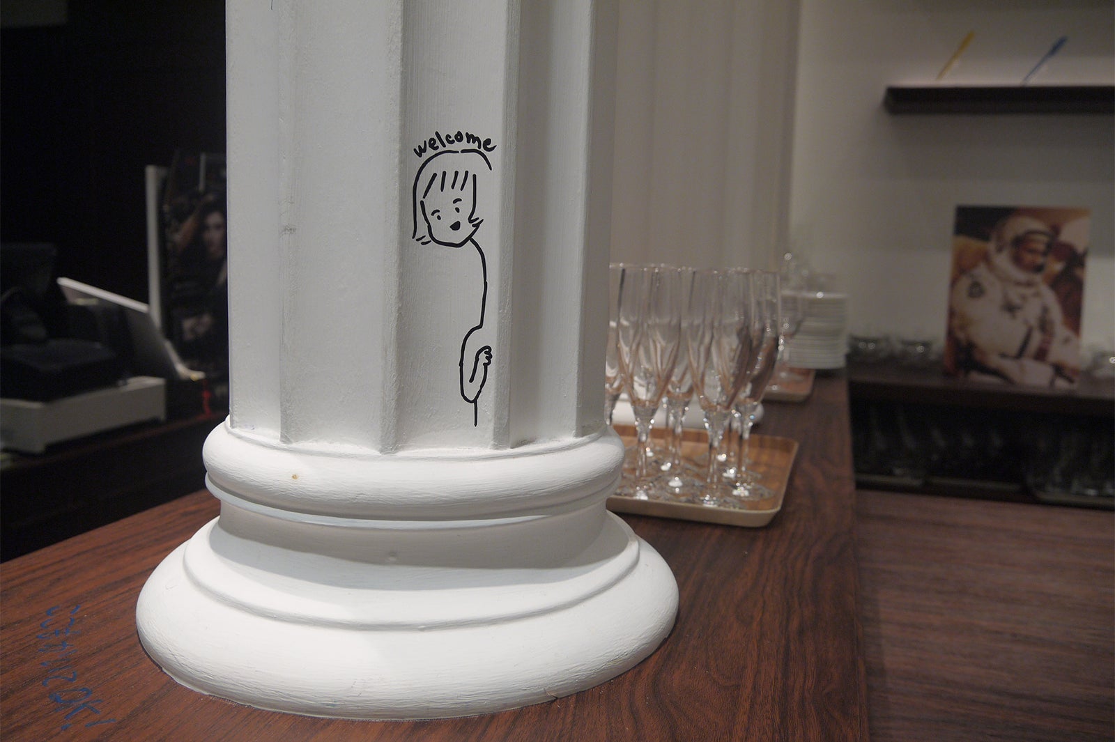 カフェ店内／画像提供：GINZA RAKUGAKI Cafe＆Bar by Pentel