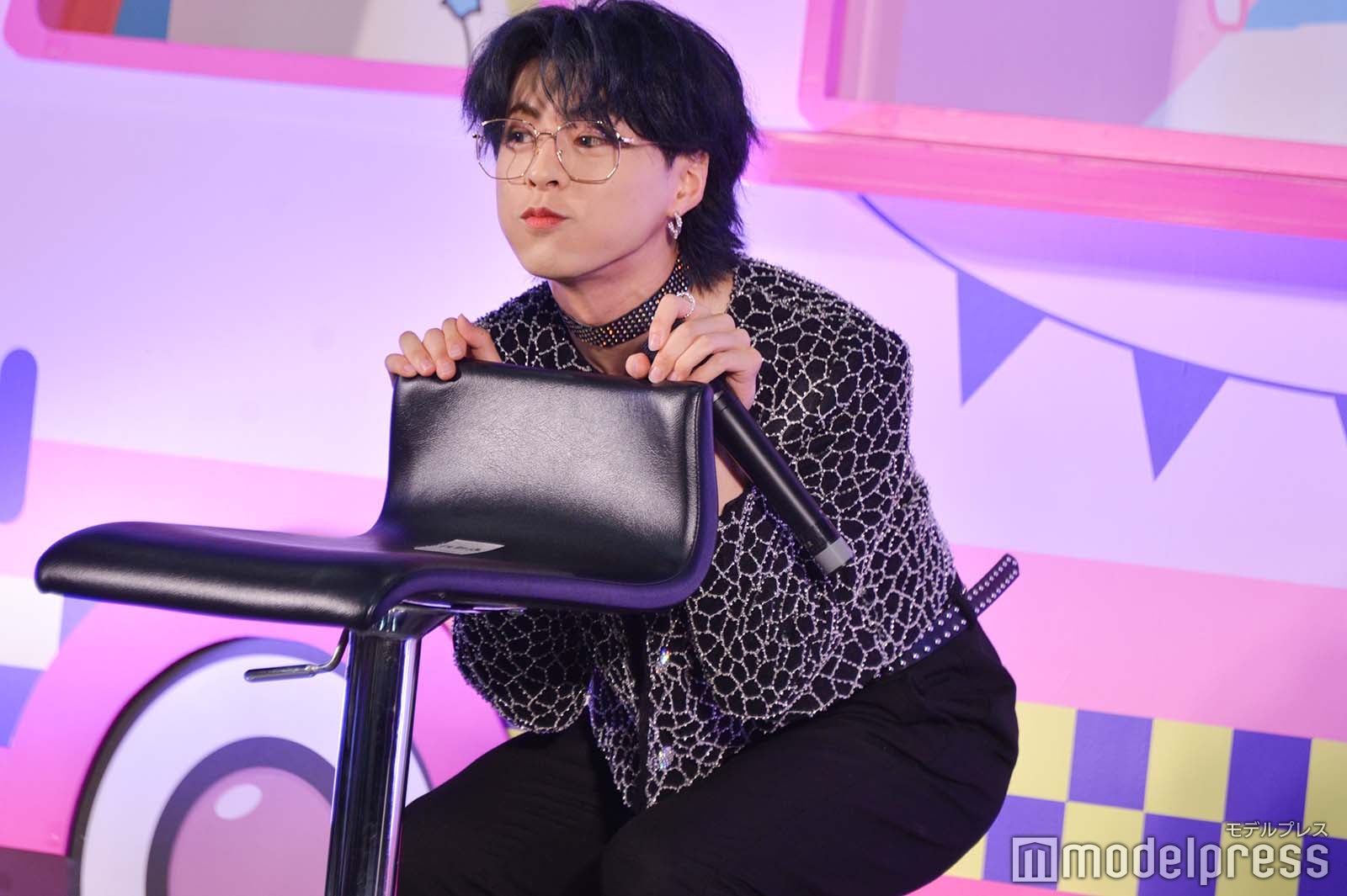 OWV、ボケ渋滞でミッション失敗に本田康祐降壇？迫力リレーダンスも披露＜KCON 2022 Premiere＞