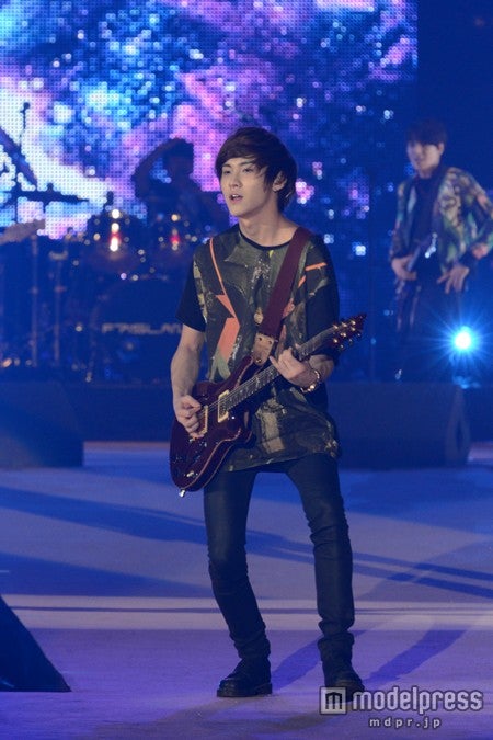 ギターのソン・スンヒョン