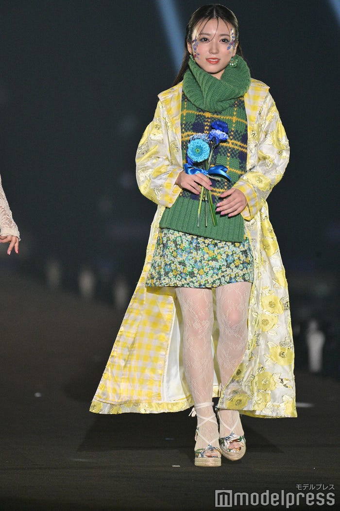 矢吹奈子(C)モデルプレス