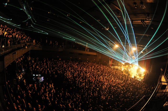 BAND-MAID/写真:MASANORI FUJIKAWA