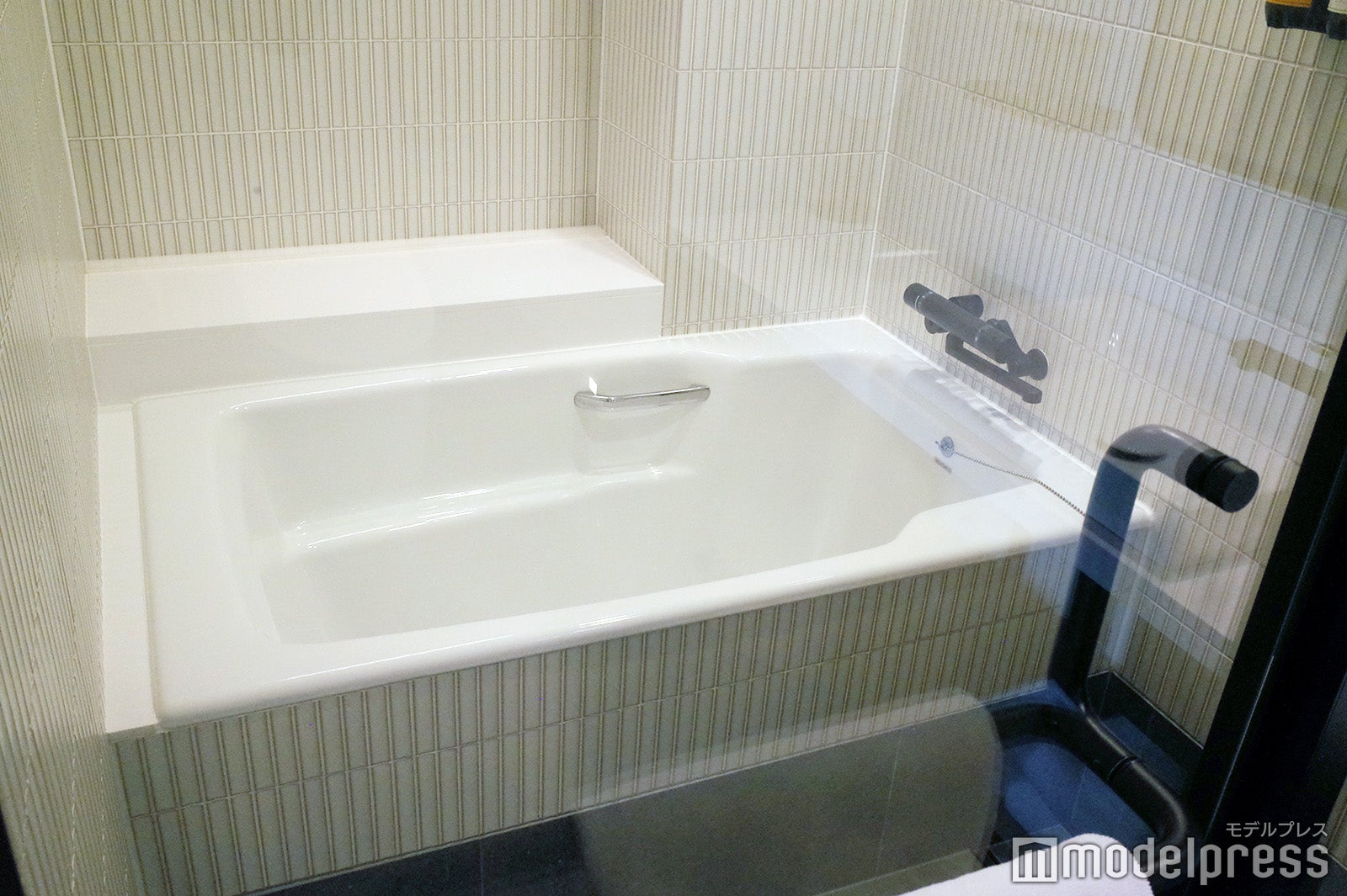 ノゾホテル（C）モデルプレス