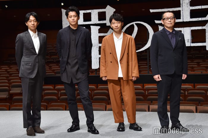 塩田武士、小栗旬、星野源、土井裕泰監督(C)モデルプレス