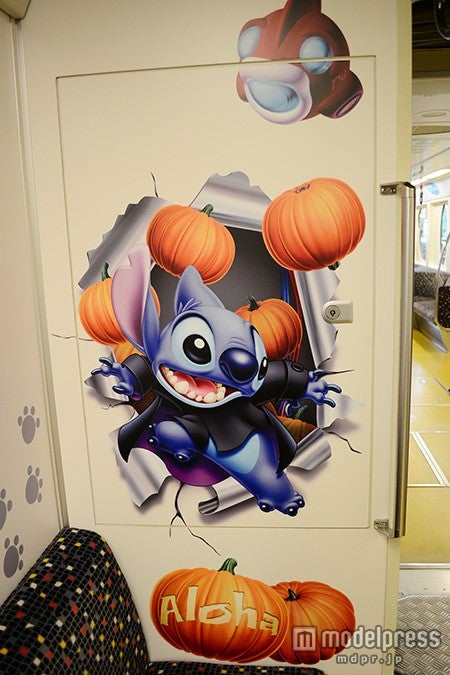 「スティッチ・エンカウンター・ライナー」車内ラッピング