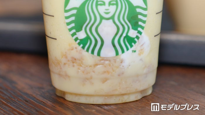 カップの中にもホイップクリーム&芋けんぴ (C)モデルプレス