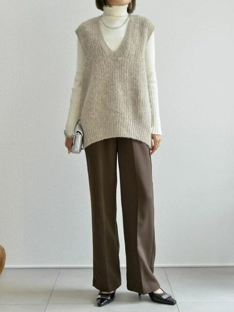 ニットベスト　コーデ　秋