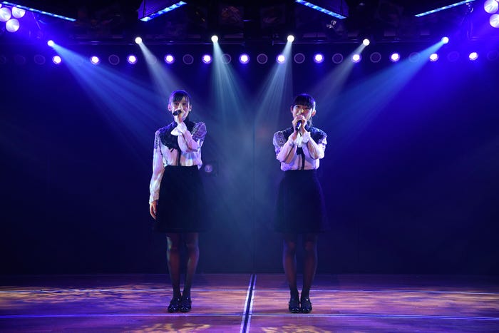「あなたとクリスマスイブ」浅井七海、山内瑞葵/16期研究生初日公演(C)AKS