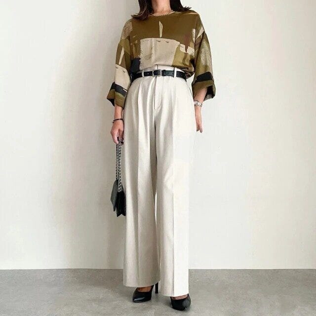 着回しコーデ 2025秋冬ユニクロ女性タックワイドパンツ着回しコーデ