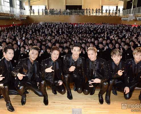 三代目JSB、メンバー母校の卒業式でサプライズライブ 涙を流す生徒も