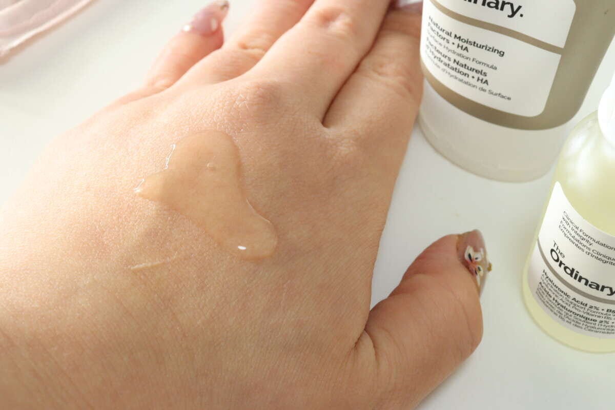 ダイソーのおうちケアミトングローブで保湿する