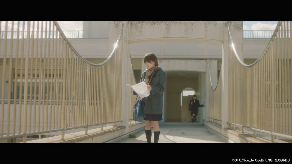 STU48「暗闇」MVより（C）STU／You,Be Cool!／KING RECORDS