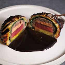 <ル スプートニク> ジビエとカカオ(1皿) 5,500円 ※東京会場限定/提供画像