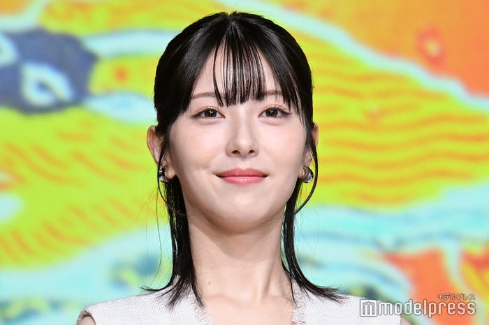 浜辺美波(C)モデルプレス