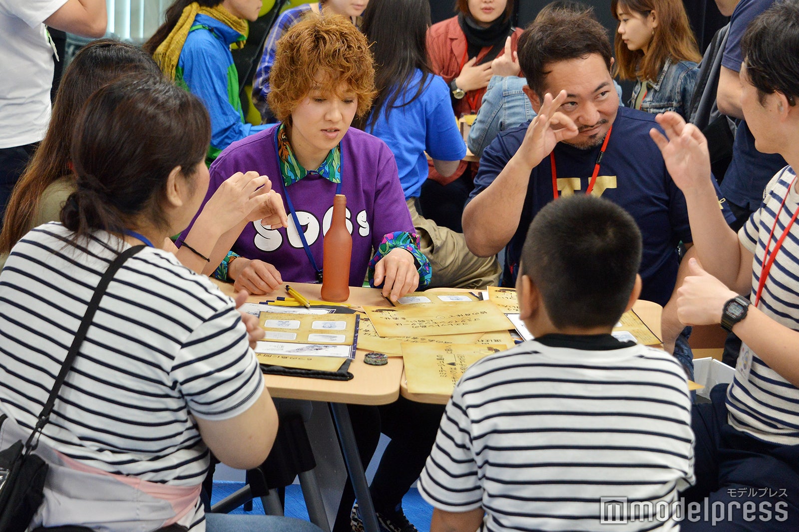 渚チーム（C）モデルプレス