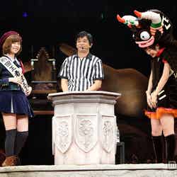 島崎遥香（左）、田名部未来（右）／写真は「AKB48 34thシングル選抜じゃんけん大会」Fブロック・2回戦より（C）AKS