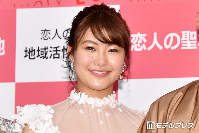 村上佳菜子、美容資格取得を報告「人間としてのスキルアップ」