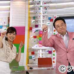 「T字路」のダンスを披露した（左から）フジテレビアナウンサーの生野陽子アナ、三宅正治アナ