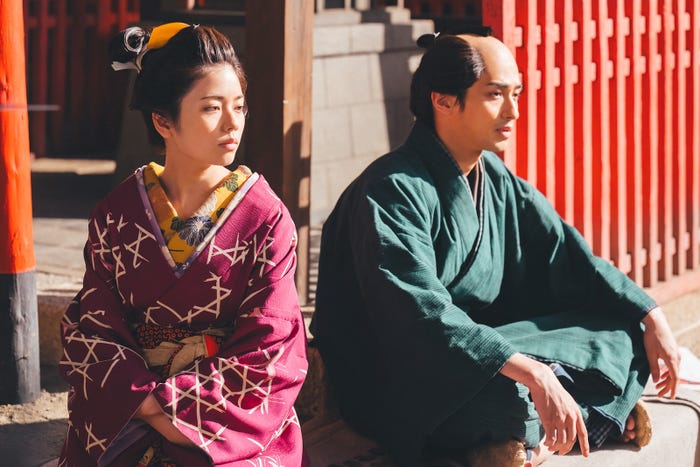 小芝風花、横浜流星「べらぼう~蔦重栄華乃夢噺~」(C)NHK