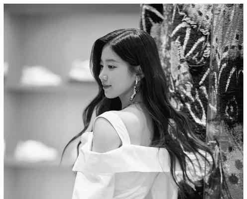 LE SSERAFIM日本出身カズハ、個人Instagramアカウント開設にファン歓喜「即フォローした」「顔面国宝」の声