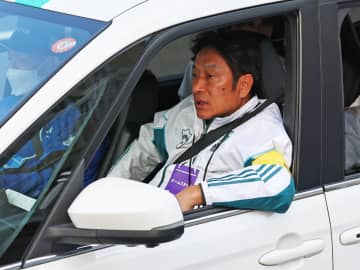 どうなる復路…2分差以内に実力校4校で混戦 青学大・原監督は自信「山下りは自信ある」早大・花田監督「下りで先行したい」中大・藤原監督も「明日は勝負」、国学院・前田監督「6、7区で流れを」 4分52秒差の駒大・藤田監督「キツいなぁ」も山川、佐藤投入で大逆転狙う