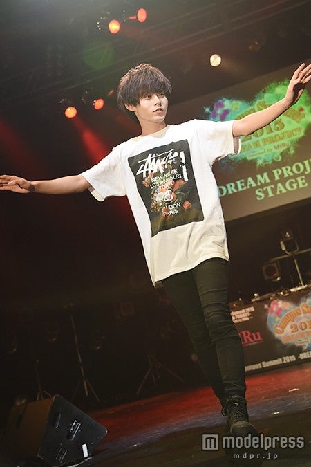 大崎捺希（C）モデルプレス