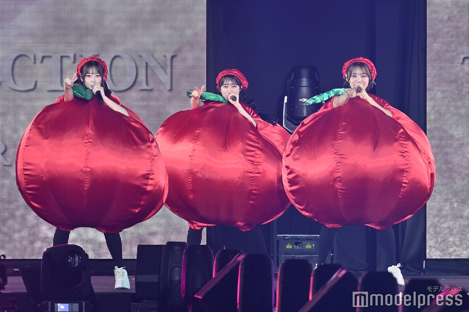 （C）モデルプレス