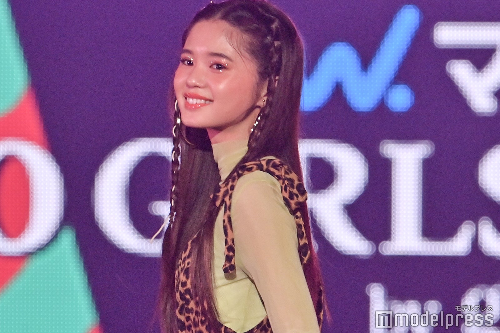 （C）モデルプレス