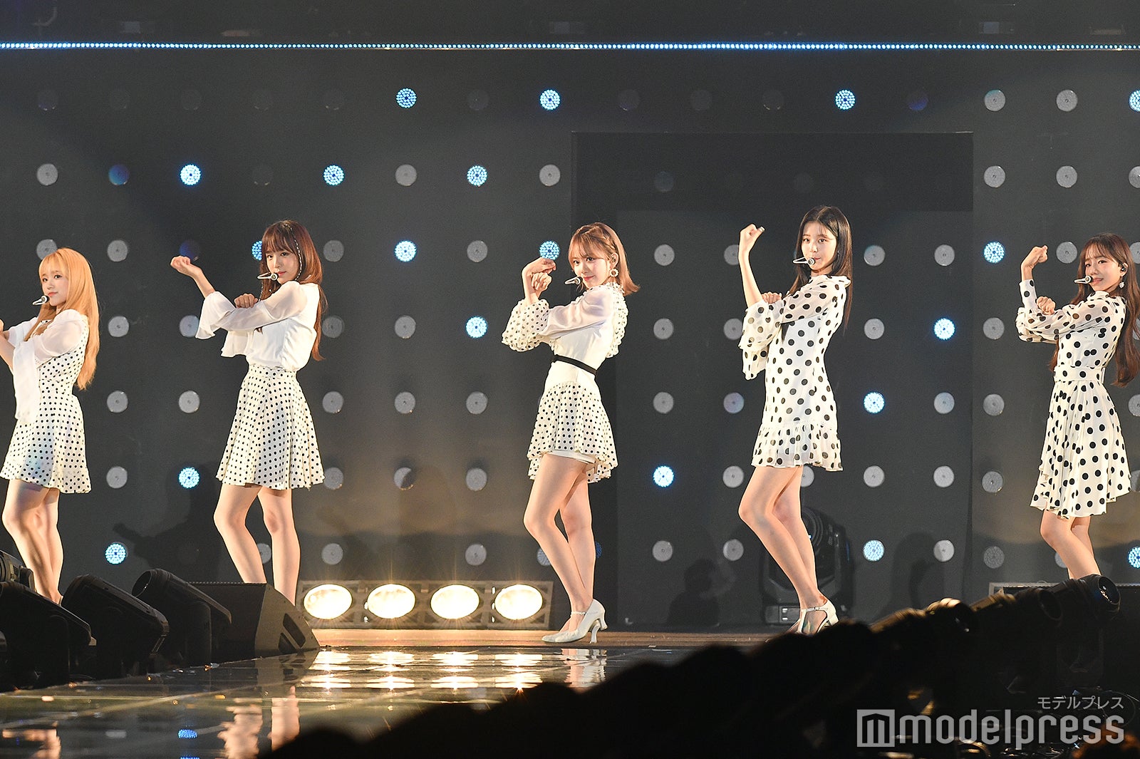 IZ＊ONE（C）モデルプレス